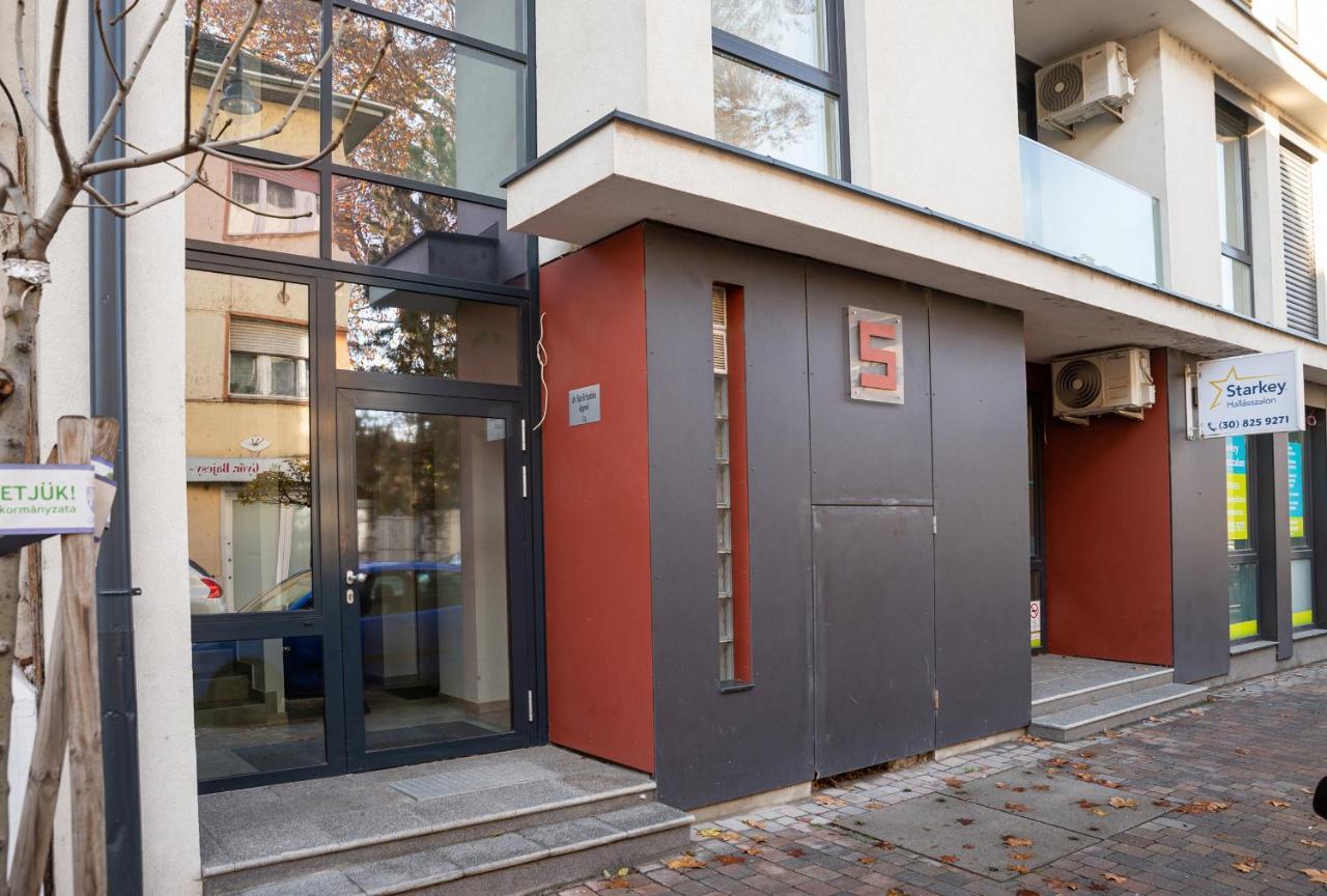 Dream Apartman 3 With Free Parking Дьєр Екстер'єр фото